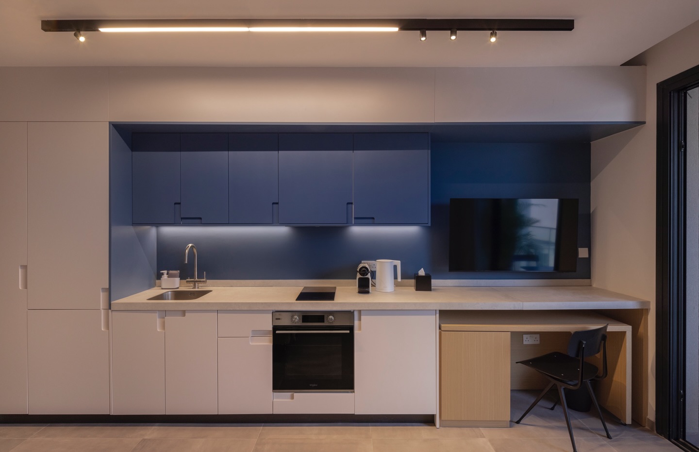 Fully equipped — aweso serviced apartments in Limassol